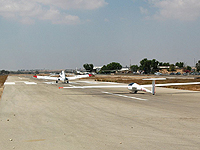 В аэропорту Сде-Тейман совершил аварийную посадку легкомоторный самолет