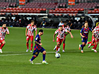 Месси забил 700-й гол. 