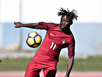 Юный футболист