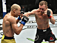 Россиянин Петр Ян стал чемпионом UFC