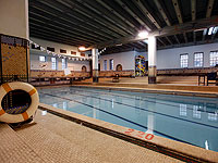 Нетаниягу и Эдельштейн решили открыть бассейны, спортзалы останутся закрытыми