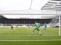 Победный дубль Кейна. Результаты матчей чемпионата Англии