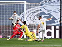 Бензема забил два мяча. 