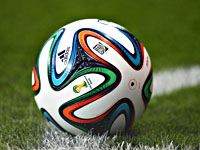 Проигрывая 0:2, 