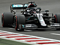 Победителем