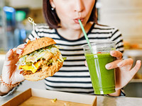 Фастфуд становится все более вредным