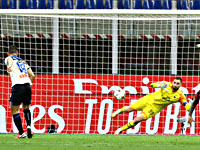 Великолепный гол Чалханоглу. Малиновский не реализовал пенальти