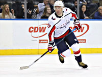 Жена суперзвезды российского хоккея порадовала поклонников эротической фотографией