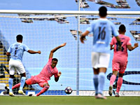 Первый гол возобновившейся Лиги чемпионов забил Рахим Стерлинг