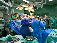 В Иерусалиме врачи борются за жизнь маленького мальчика, подавившегося инородным предметом