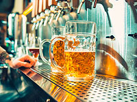 Миллионы галлонов просроченного из-за карантина пива в Австралии преобразуют в возобновляемую энергию