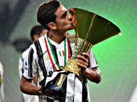 Подруга форварда 