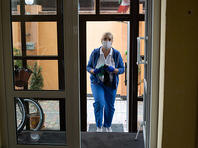 Минздрав Украины: в общей сложности выявлено более 100 тысяч заразившихся коронавирусом, 2244 из них умерли