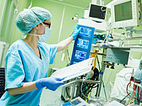 Остается тяжелым состояние женщины, пережившей остановку сердца на собственной свадьбе