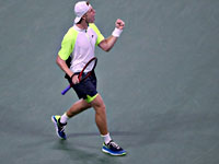 Новак Джокович и Денис Шаповалов вышли в четвертый круг Открытого чемпионата США