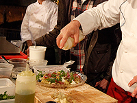 Отели ОАЭ готовятся обеспечить израильских туристов кошерной пищей