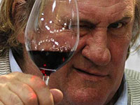 Жерар Депардье перешел в православие и взял в пастыри духовника Путина