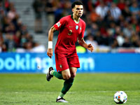 40 минут чудес. Криштиану Роналду на трибуне. Португальцы разгромили хорватов