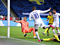 Гризманн не реализовал пенальти. Шедевр от Мбаппе