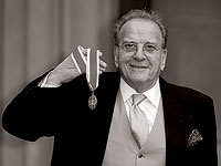 Умер британский драматург и сценарист, обладатель