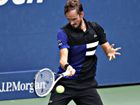 Даниил Медведев и Доминик Тим вышли  в полуфинал Открытого чемпионата США