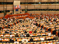 Парламент ЕС отказался признать Лукашенко президентом Беларуси и призвал к санкциям по делу Навального