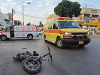 В Нагарии автомобиль сбил мужчину на электровелосипеде