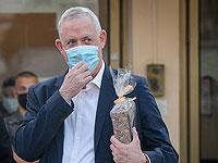 Минздрав сократил срок пребывания Бени Ганца в карантине после возвращения из США