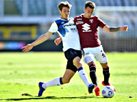 Малиновский вышел на замену. Миранчук не играл.