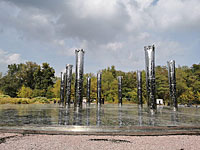 В Бабьем Яру открылась инсталляция, посвященная трагедии киевских евреев