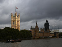 Великобритания и Канада ввели санкции против Александра  Лукашенко и его сына