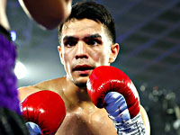 Бокс. Удивительный бой в Лас-Вегасе.  Американец пять раз побывал в нокдауне, но победил белоруса