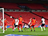 Англичане разгромили сборную Уэльса. Все голы забили дебютанты