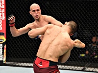 UFC в ОАЭ. Ортега победил 