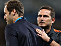 Легендарный Петер Чех вновь включен в заявку 