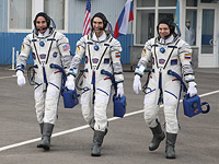 Крис Кэссиди (США), Иван Вагнер (РФ), Анатолий Иванишин (РФ). 9 апреля 2020 года