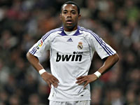 Бразильский министр по делам женщин потребовала отправить бывшего форварда