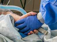 9 врачей коронавирусного отделения больницы 