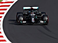 Победителем