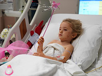 В Турции спасатели извлекли из-под завалов трехлетнюю девочку