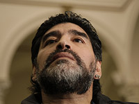 Легендарному футболисту Диего Марадоне – 60. Фотогалерея