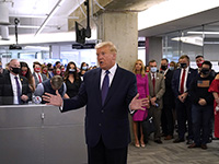 Трамп посетил свой штаб в Вирджинии: 