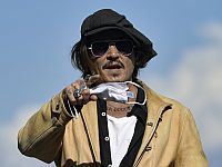 После скандала Джонни Деппа вынудили уйти из кинопроекта 