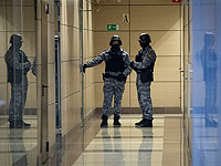 Фонд борьбы с коррупцией продает многострадальную дверь своего офиса