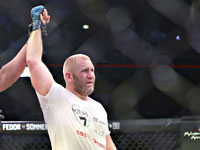 Драка бойцов в Москве. У Сергея Харитонова диагностировали перелом носа и сотрясение мозга