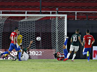 Отборочные матчи чемпионата мира. Месси не забил. Эквадорцы разгромили колумбийцев