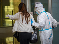 Коронавирус в Израиле: число зараженных начало расти, более 300 больных в тяжелом состоянии