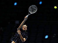 Итоговый турнир АТР. Медведев победил Надаля, Тим - Джоковича