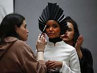 Манекенщица Халима Аден оставляет подиум: 