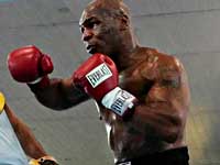 Опубликовано видео боя Майка Тайсона и Роя Джонса